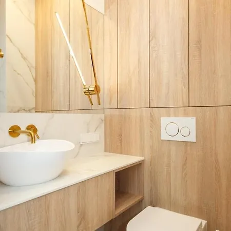 Unique House For Football Fans-wroclaw Final- Near Stadium Апартаменты Вроцлав