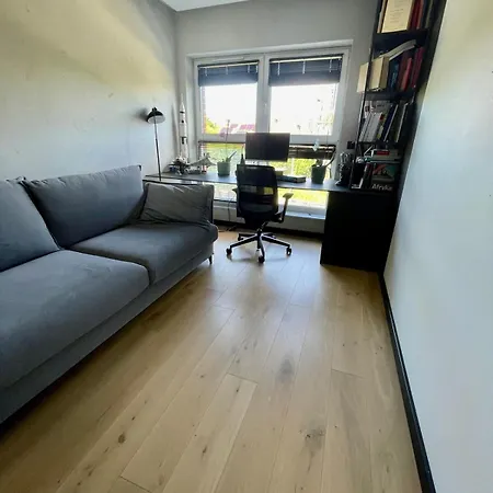 Unique House For Football Fans-wroclaw Final- Near Stadium Апартаменты